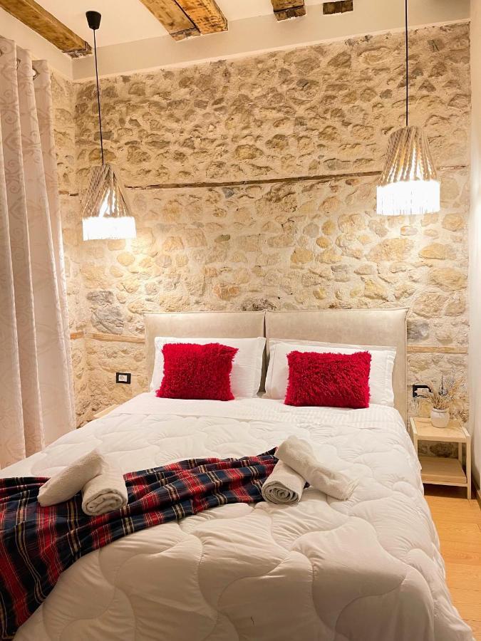 Bohemian Boutique Suites Vlorë Eksteriør billede
